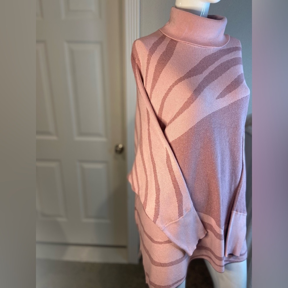 Alfani~Pink/Mauve~Oversized~Turtleneck~Pullover Sweater~Dolman Sleeve~Size M